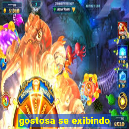 gostosa se exibindo